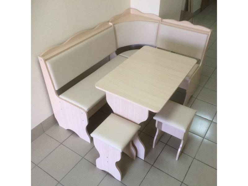 кухонный уголок миссия, дуб выбеленный, к/з молочный в Калининграде