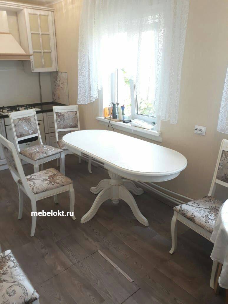 стол из массива в Калининграде