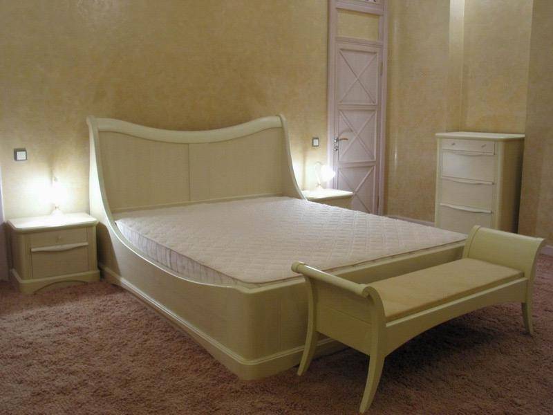 кровать в Калининграде
