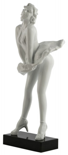 статуэтка she again white в Калининграде