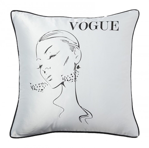 подушка с надписью vogue в Калининграде